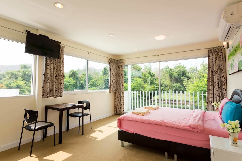 worawee resort and spa