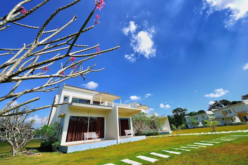 worawee resort and spa