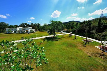 worawee resort and spa