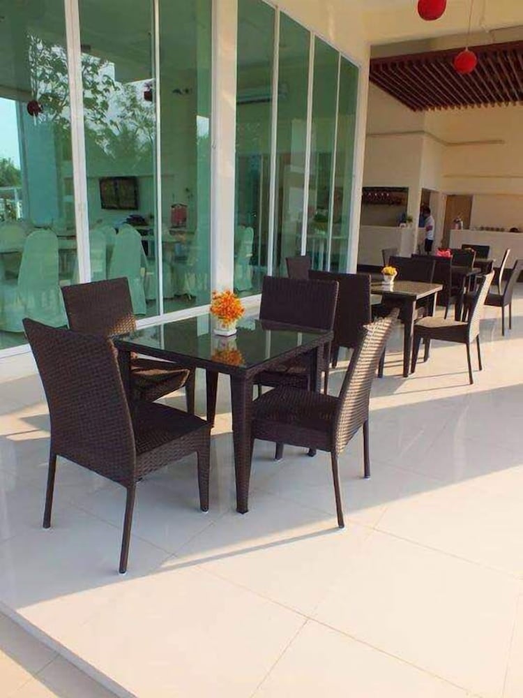 worawee resort and spa