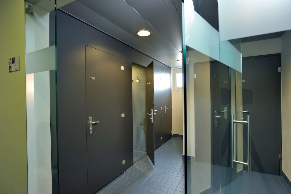 youth hostel locarno