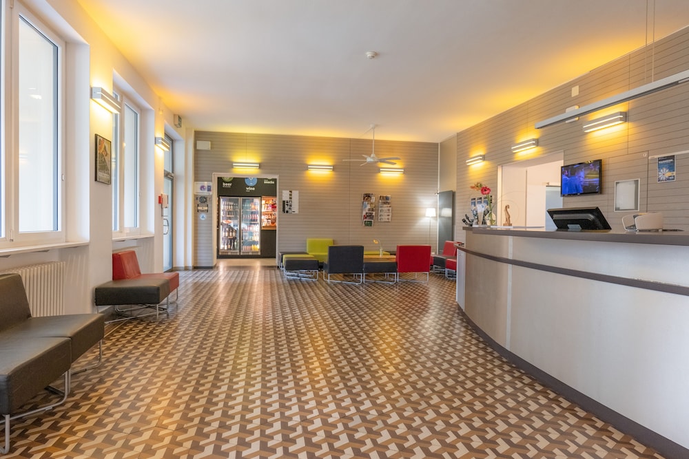 youth hostel locarno