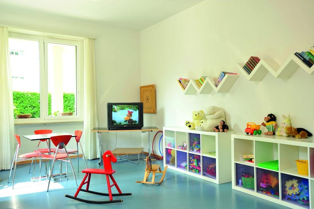 youth hostel locarno