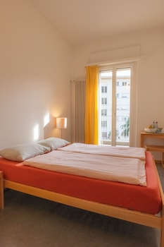 youth hostel locarno