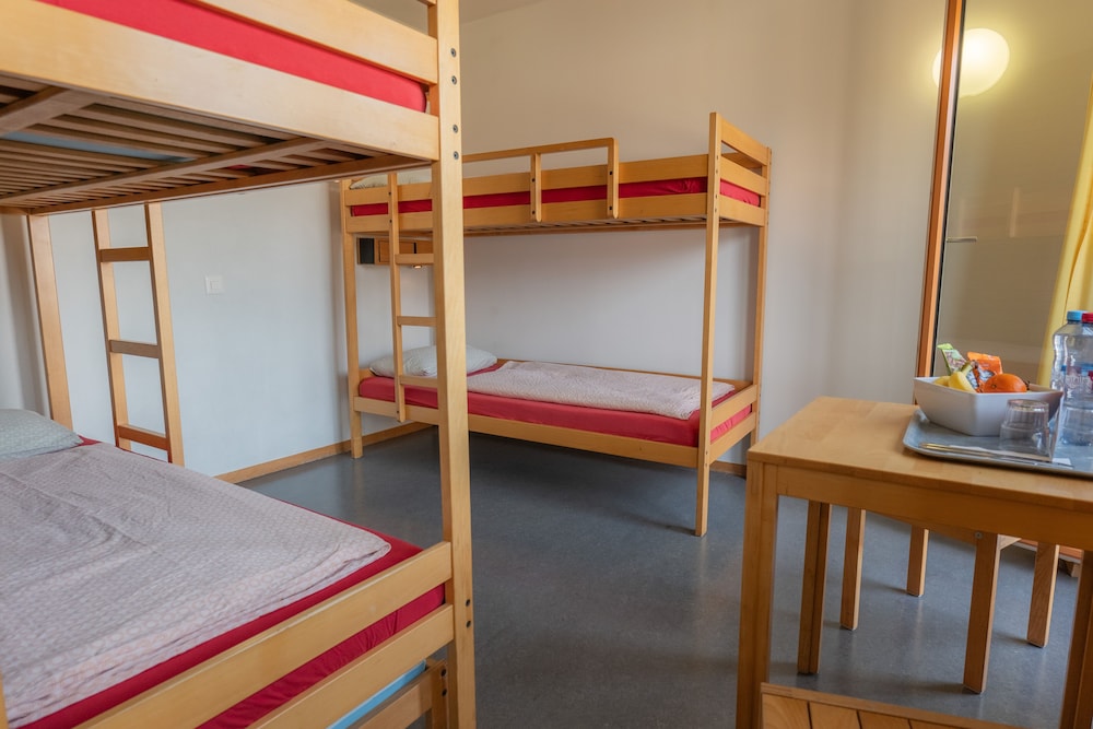 youth hostel locarno