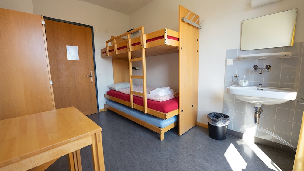 youth hostel locarno