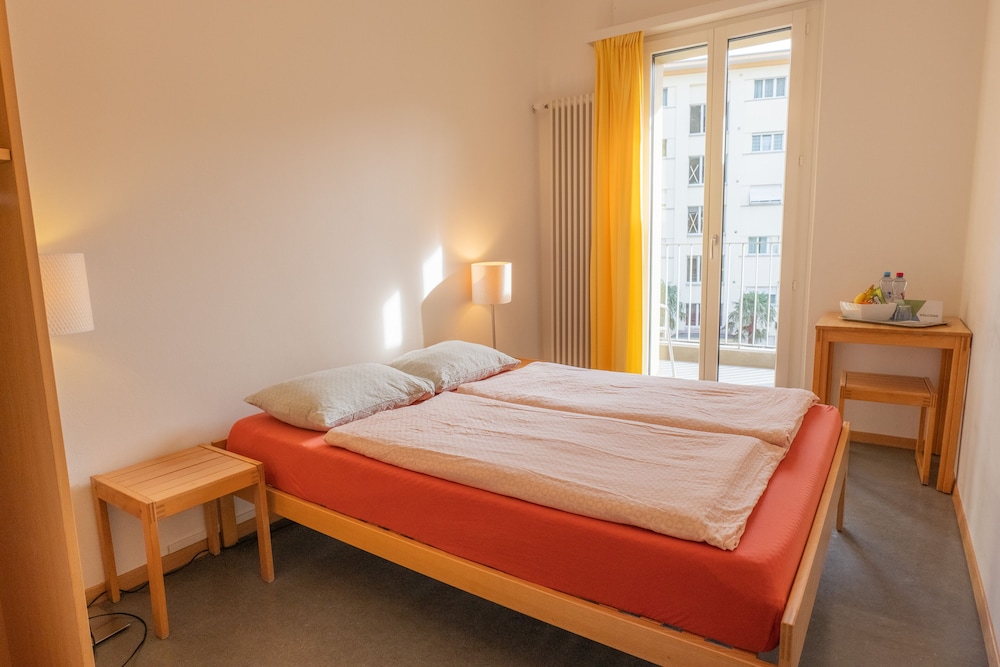 youth hostel locarno