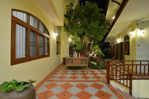 the golden wells residence