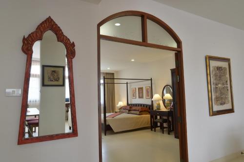 the golden wells residence