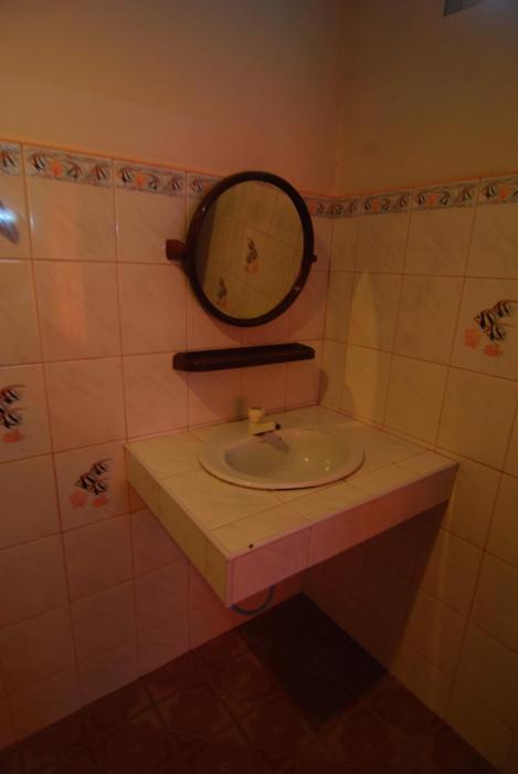 lanta paradise beach resort