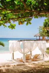 Mangodlong Paradise Resort,Cebu>>Camotes Islands,3 star
