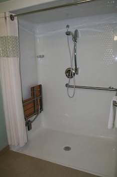 hampton inn shreveport airport