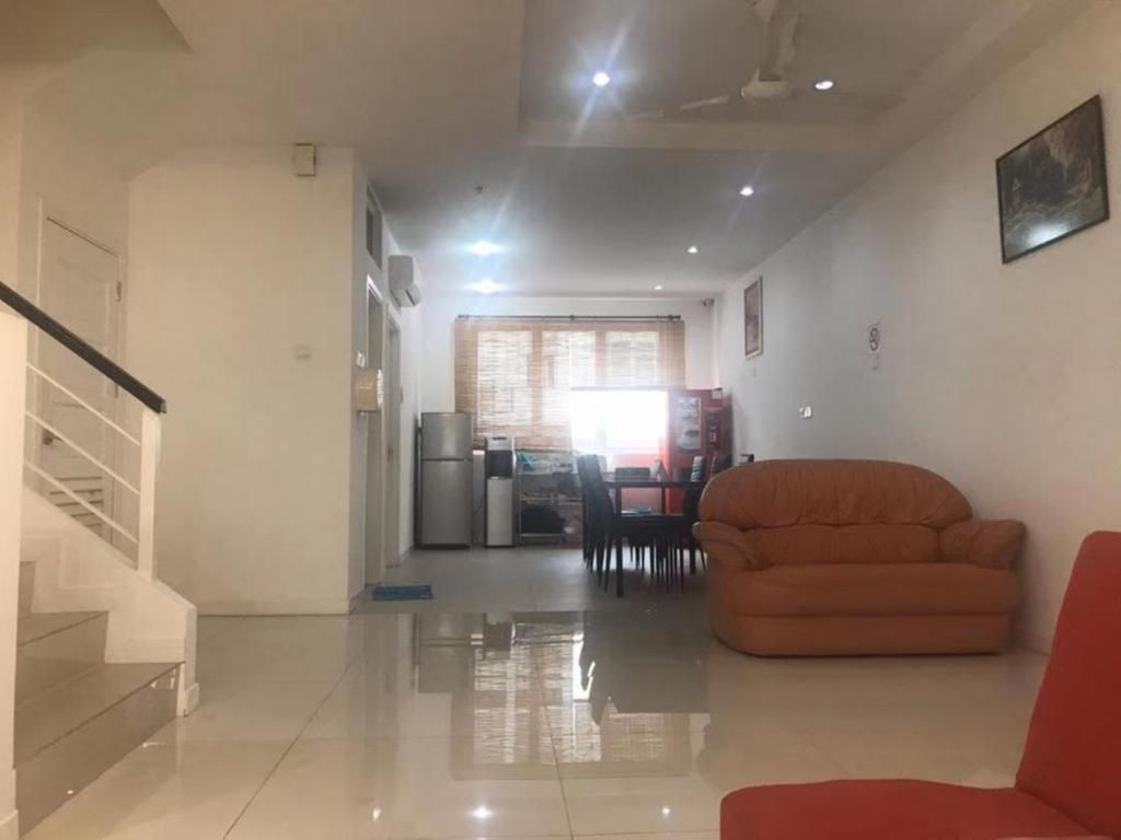 island hostel bayan lepas airport