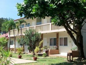 happy ripples beach resort