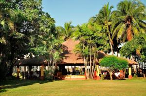 happy ripples beach resort