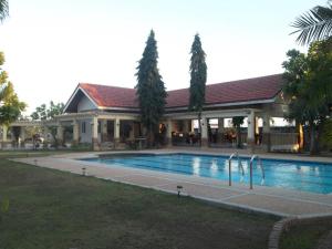 Happy Ripples Beach Resort,Dagupan>>Baguio,2 star