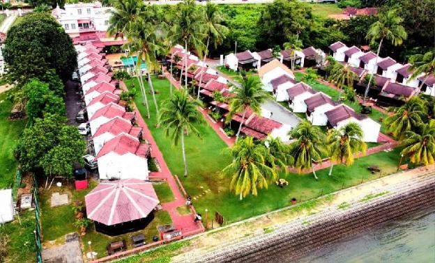 shahs beach resort