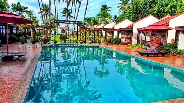 shahs beach resort