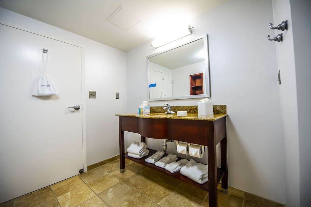 hampton inn south kingstown newport area