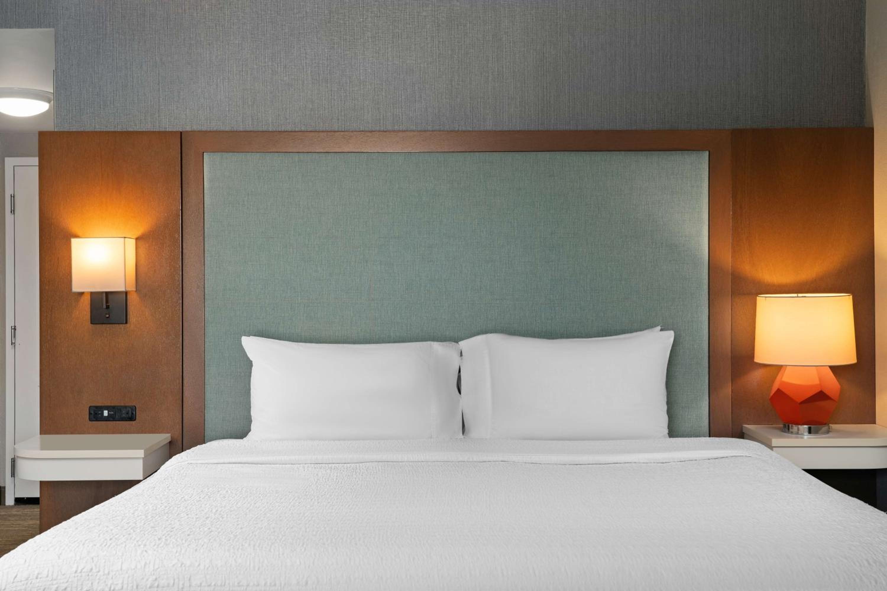 hampton inn south kingstown newport area