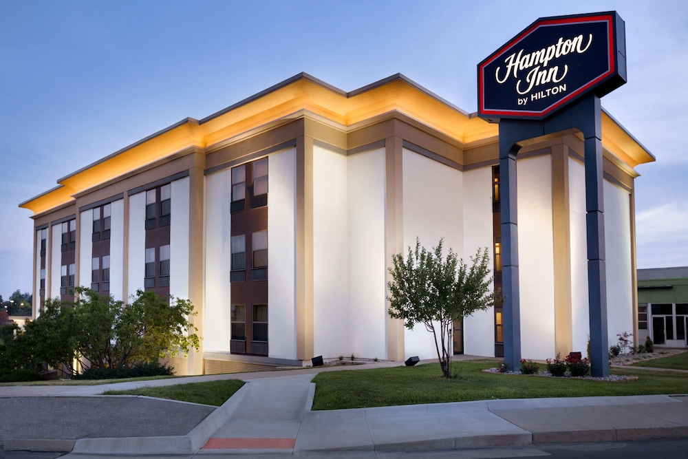 hampton inn st joseph
