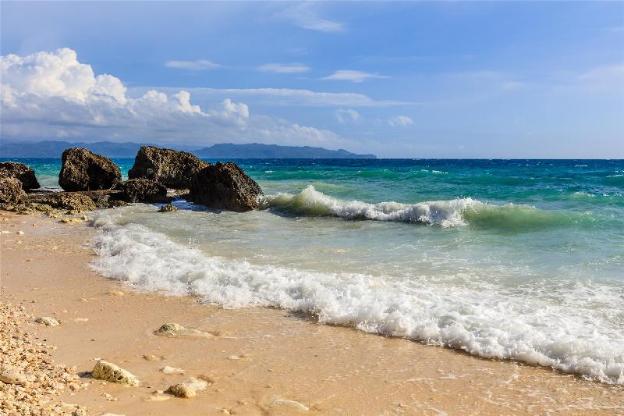 white beach de boracay