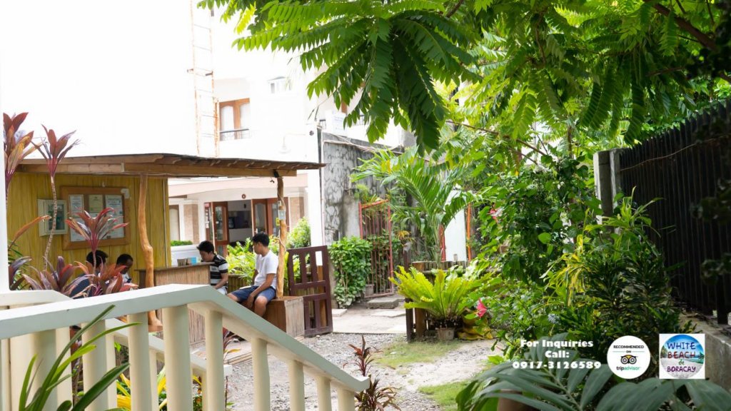 white beach de boracay
