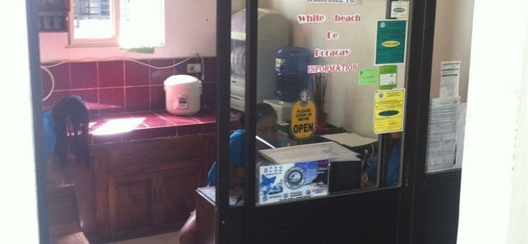 white beach de boracay