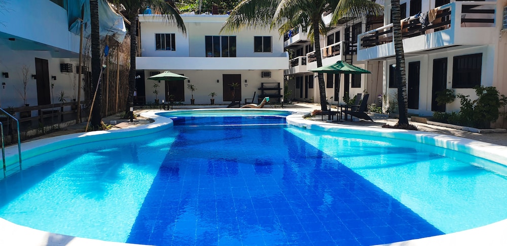 feliness resort boracay