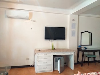 feliness resort boracay