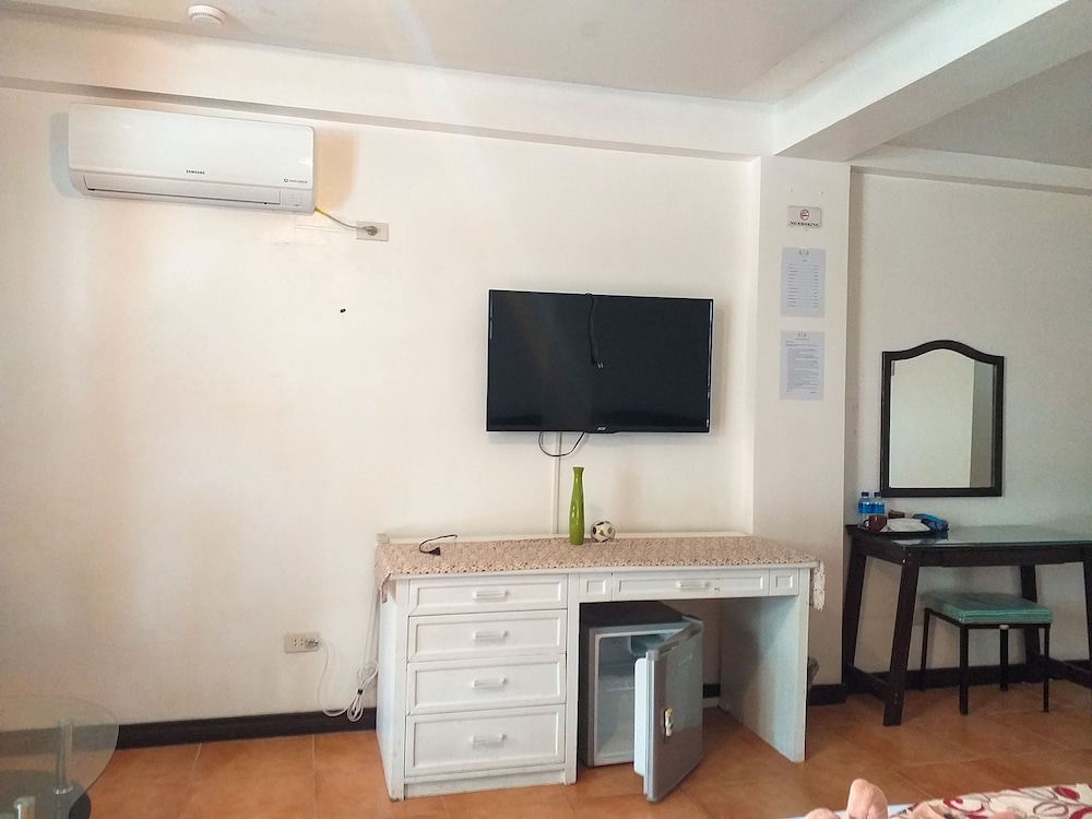 feliness resort boracay