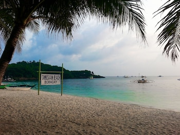 feliness resort boracay