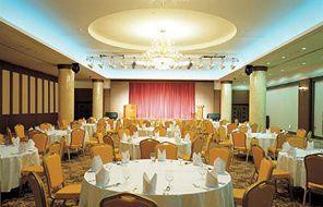 Sorak Sun Valley Golf Resort,Near Bongsudae Beach,4 star