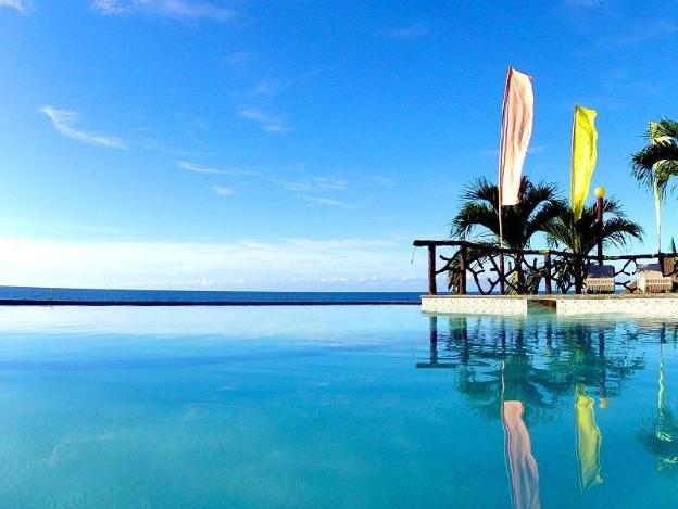 santiago bay garden and resort