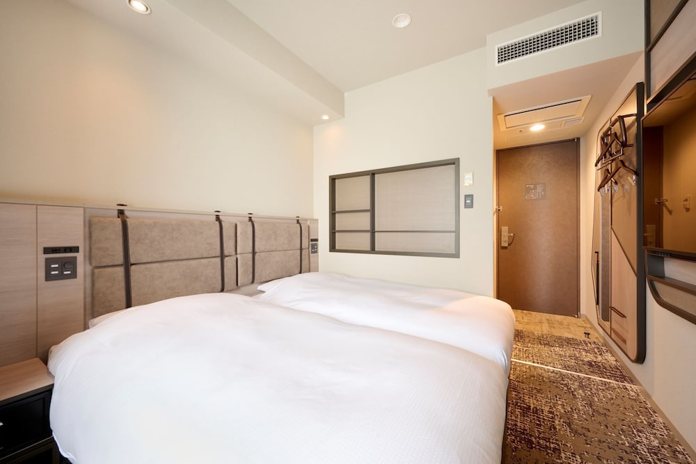 jr west group via inn shinjuku