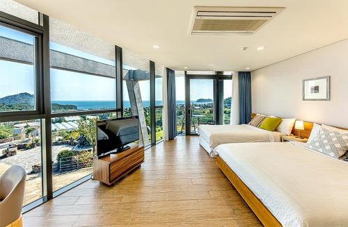 jeju bom stay and art gallery