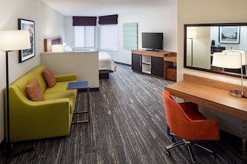 hampton inn and suites parker
