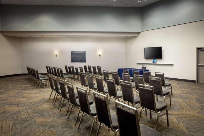hampton inn and suites parker