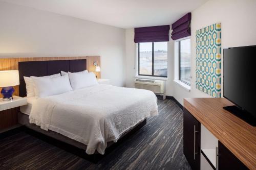 hampton inn and suites parker