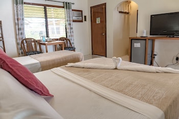 quo vadis dive resort moalboal
