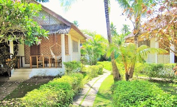 quo vadis dive resort moalboal