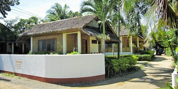 Quo Vadis Dive Resort Moalboal,Cebu Island>>Cebu,3 star