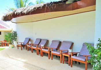 quo vadis dive resort moalboal