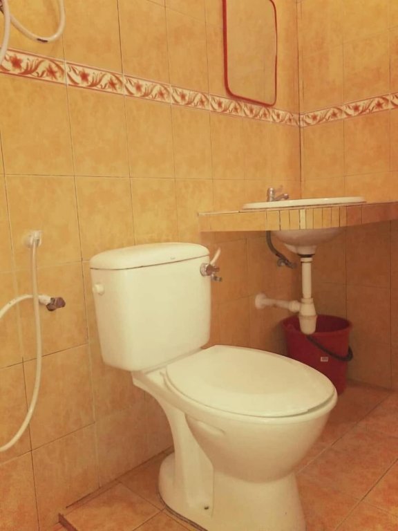 Vikri Beach Resort,Lumut>>Ipoh,3 star