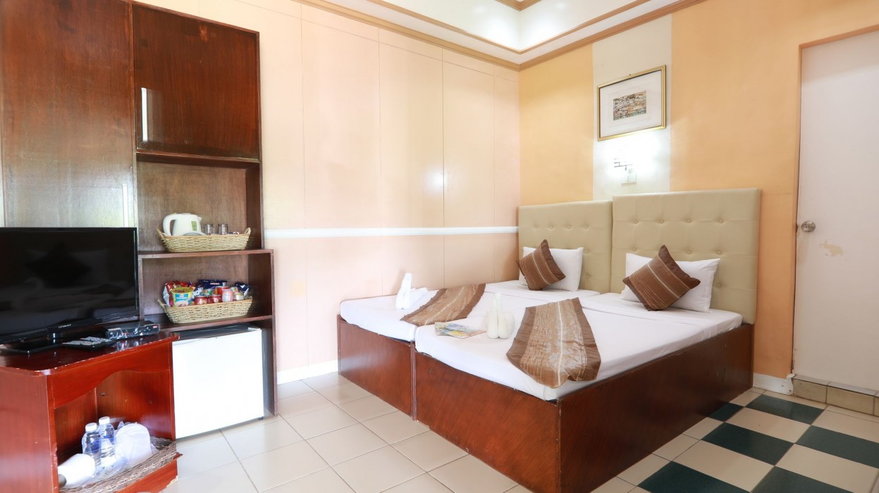 Loreland Farm Resort,Antipolo>>Angono,3 star