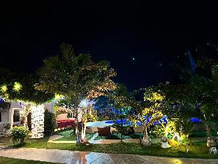Cocomango's Resort,Near Danao Beach,3 star