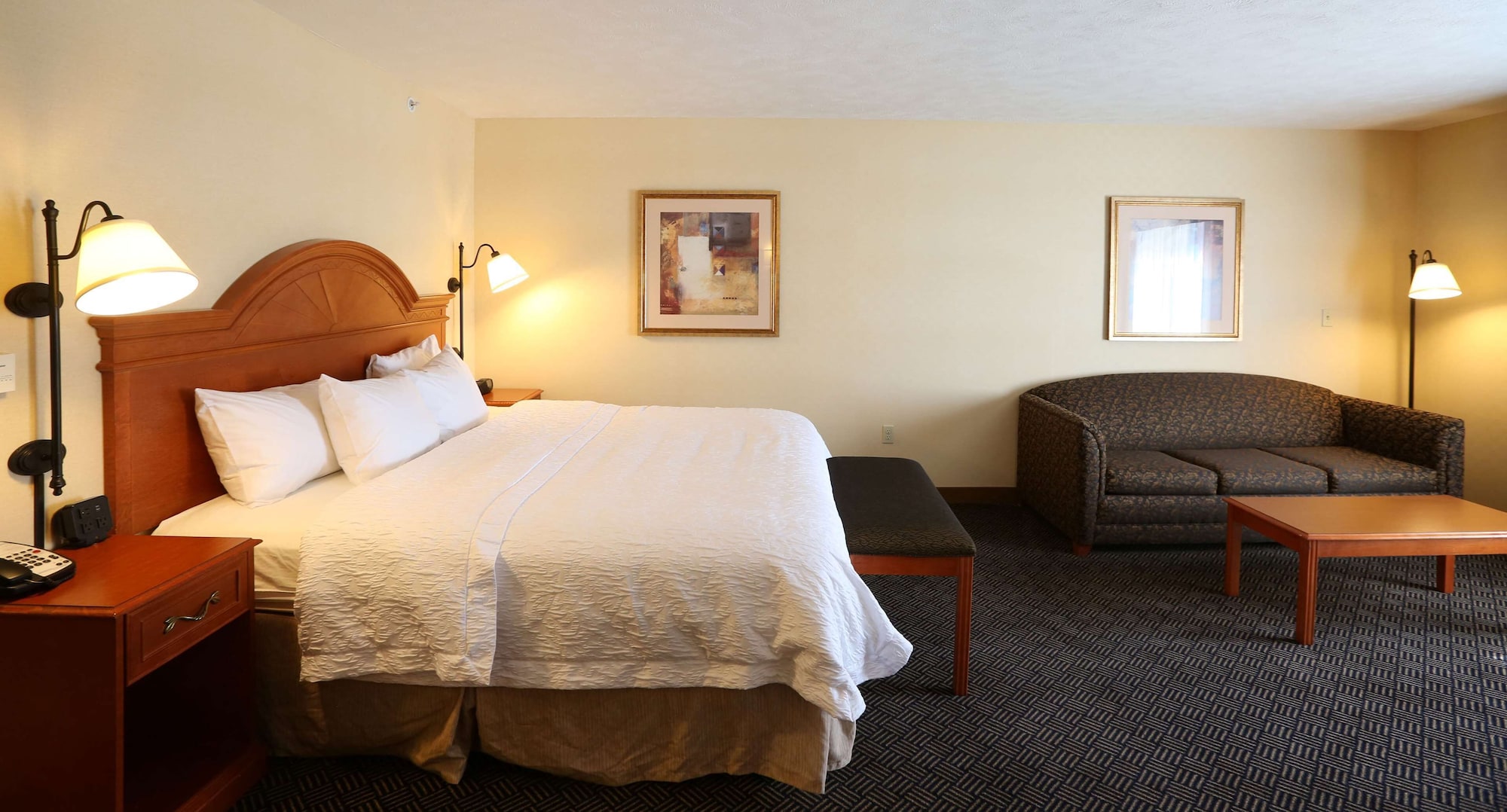 hampton inn waterloo cedar valley