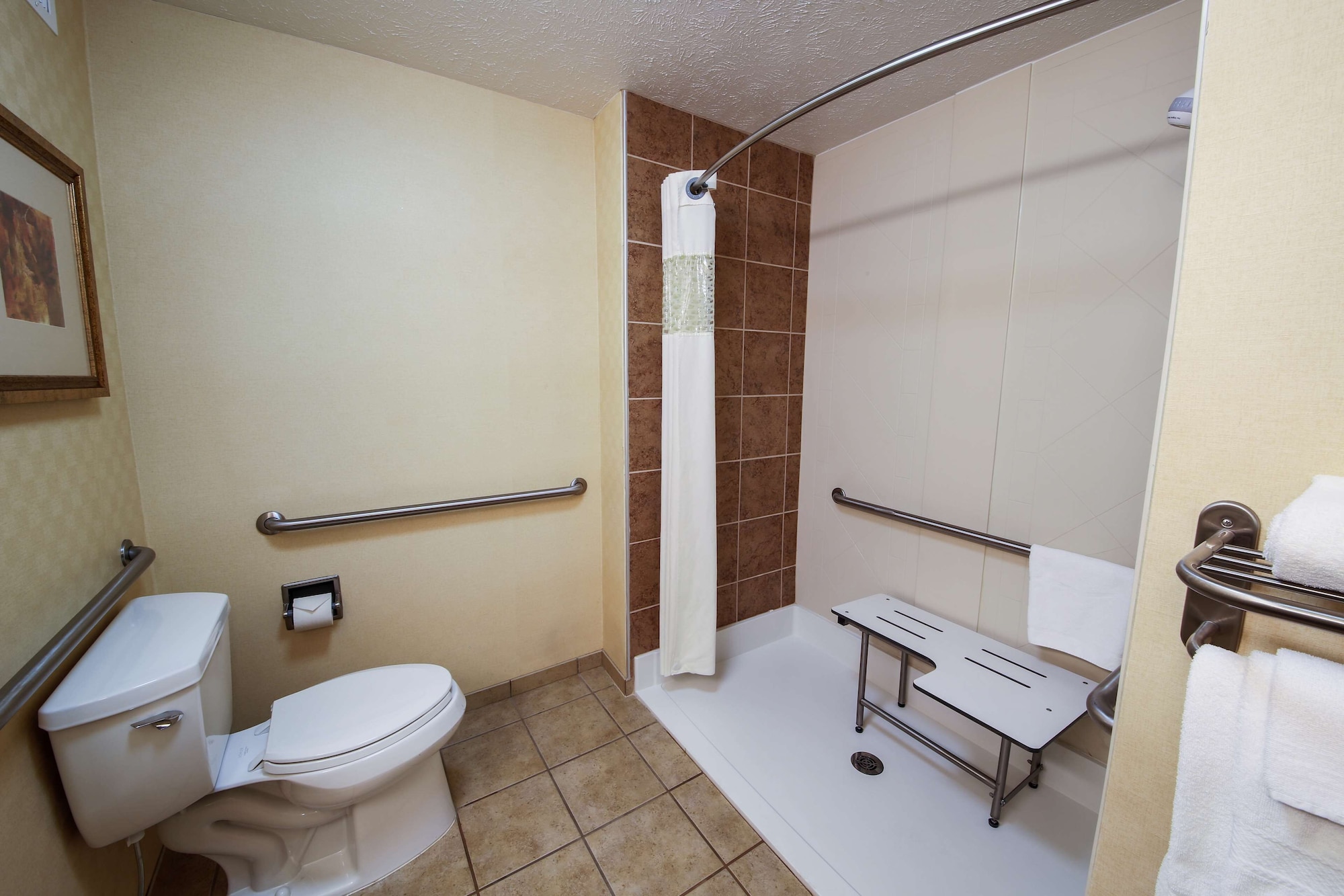 hampton inn waterloo cedar valley