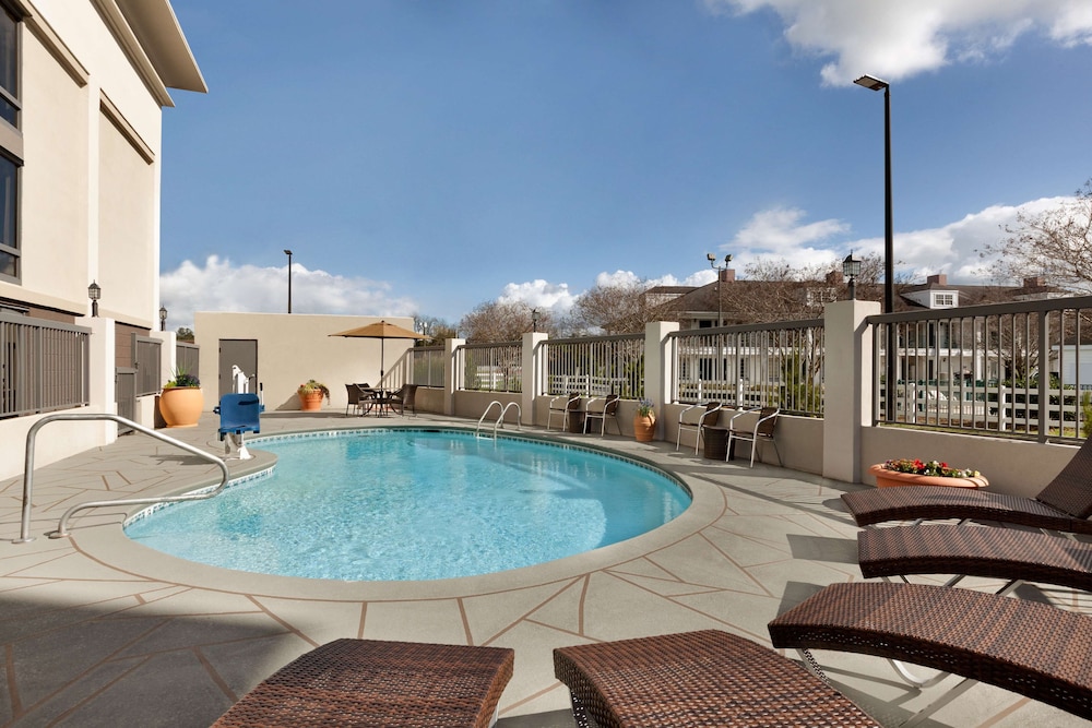 hampton inn waycross