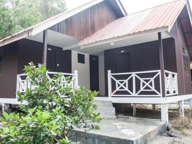 the barat perhentian beach resort